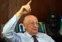 Photo of А Гинцбург слушает да ест. Обогащается…