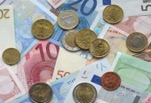 Photo of Глава ВТБ: россиянам не стоит скоро рассчитывать на свободную покупку валюты