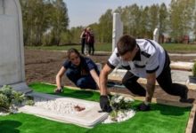 Photo of В Новосибирске прошел конкурс по украшению могил
